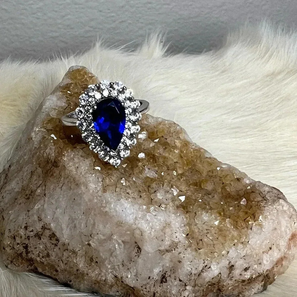 "Stunning Stauer .925 Sterling Silver CZ Sapphire Ring - Size 8" - Picture 5 of 7